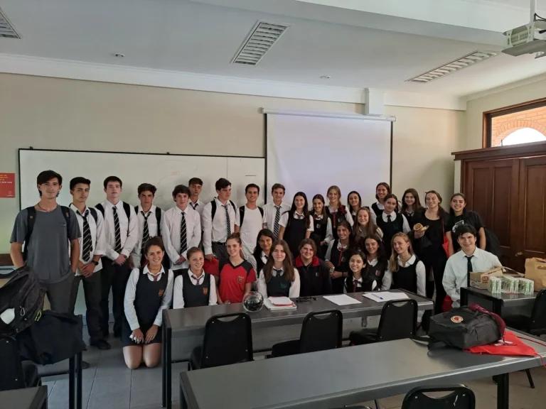 Alumnos inician curso de habilidades comunicacionales