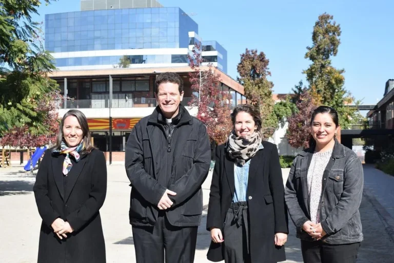 Sacerdote y académico español Lucas Buch visitó nuestros colegios