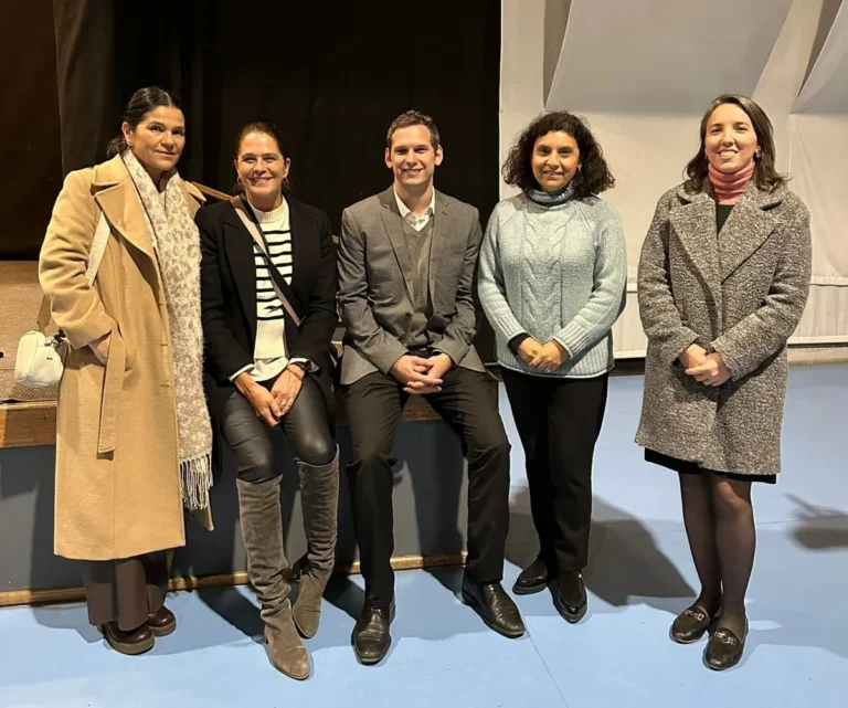 Formación: dos expertos internacionales visitan SEDUC