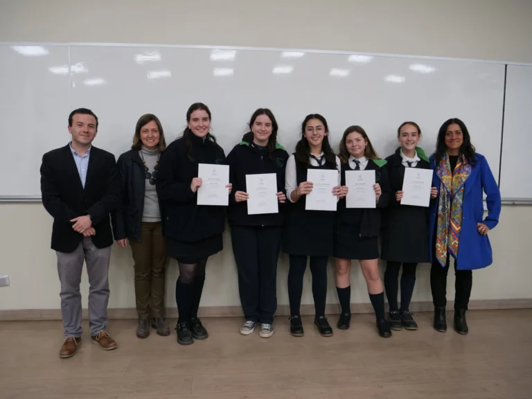 Alumnos se titulan del curso “Mi Opinión Importa”